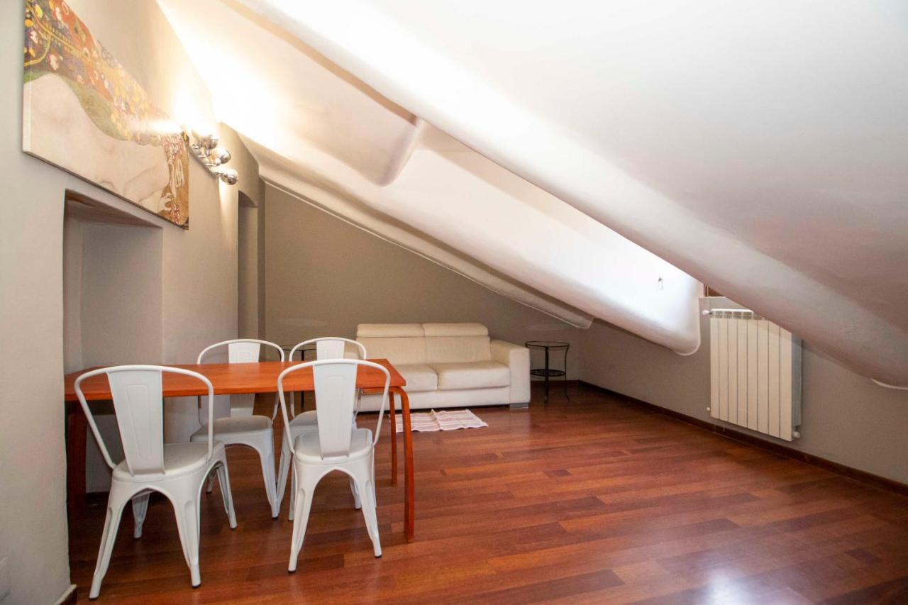 San Salvario Apt With Balcony 토리노 외부 사진