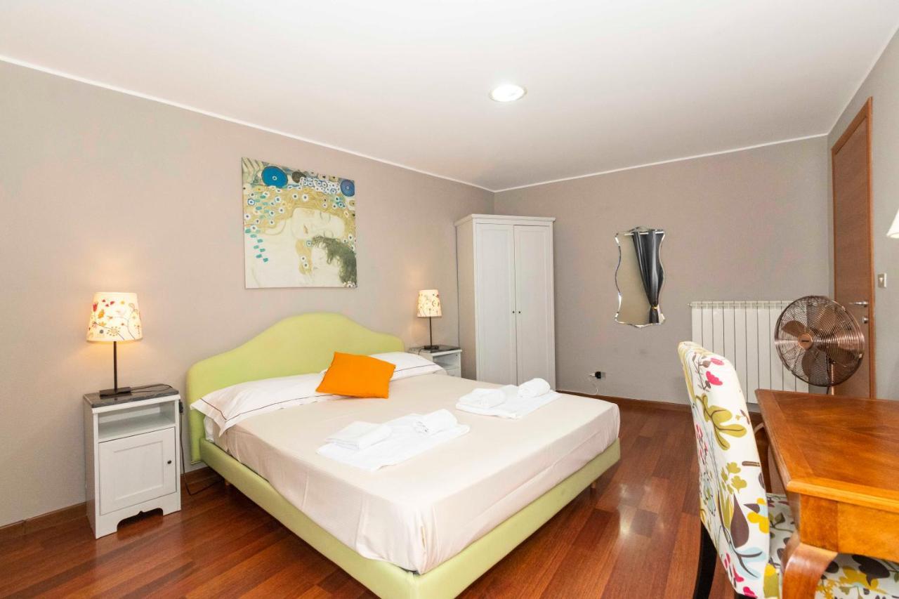 San Salvario Apt With Balcony 토리노 외부 사진