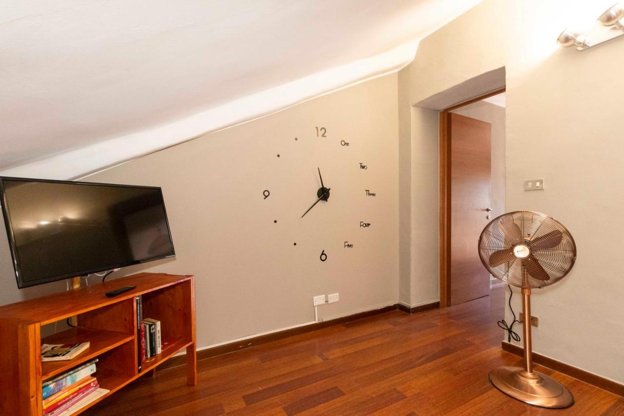 San Salvario Apt With Balcony 토리노 외부 사진